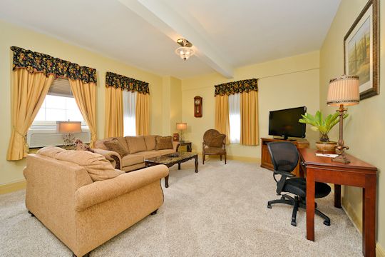 2 Bedroom Suite