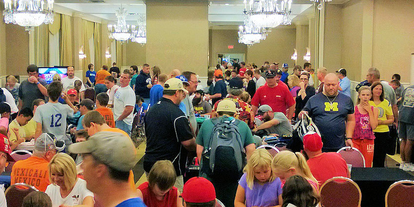 little-league-world-series-pin-trading-genetti-hotel04-850×425 Little League World Series Pin Trading at The Genetti Hotel and Suites